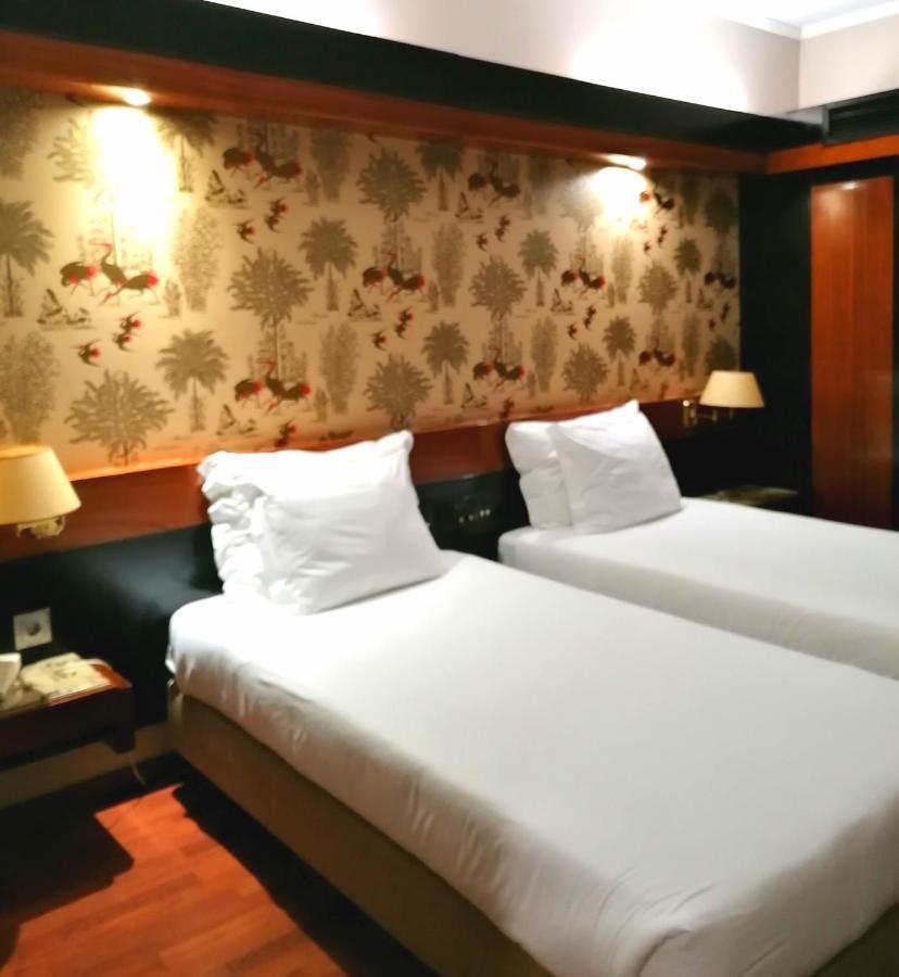 Lara Hotel