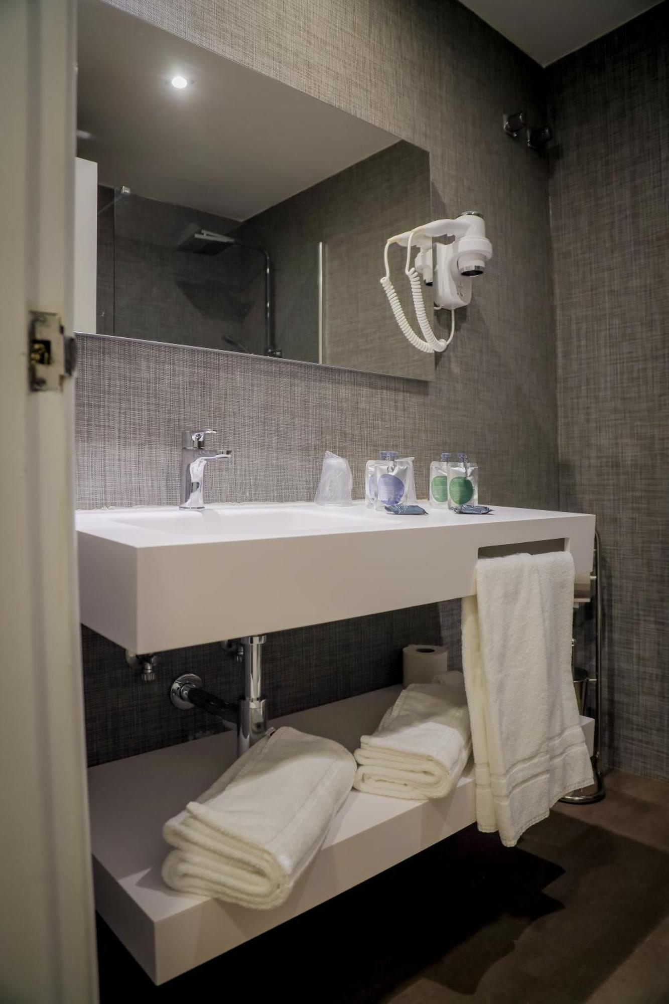 Hotel Lara Valenca